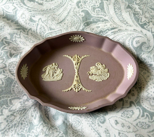 Wedgwood purple oval ceramic - wedgwood,