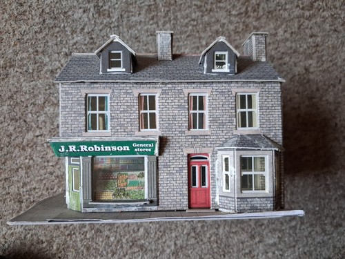 Metcalfe stone corner - corner, shop