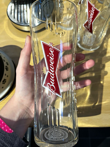 Budweiser pint beer glasses - pint,