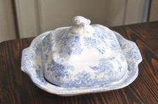 A Victorian Asiatic Pheasants Lidded Serving Tureen