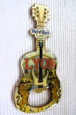 1 HARD ROCK CAFE MAGNET BOTTLE