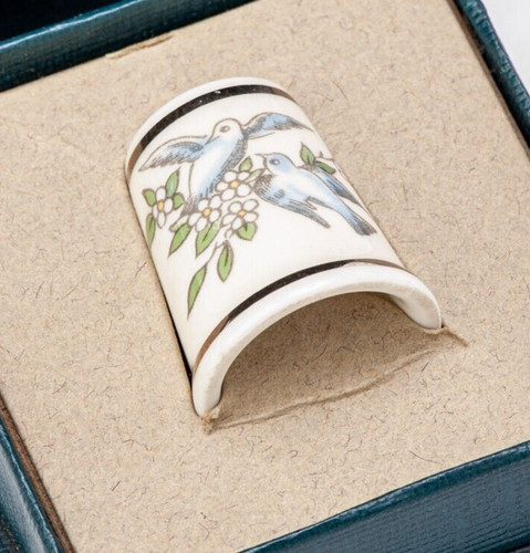 Thimble fine bone - bone, china
