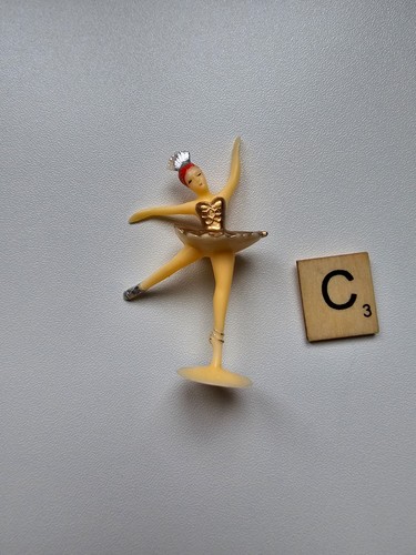 Vintage miniature plastic - vintage,