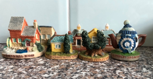 Vintage lyons tetley miniature - lyons,
