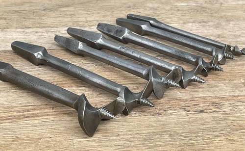 Vintage centre point auger - 7,