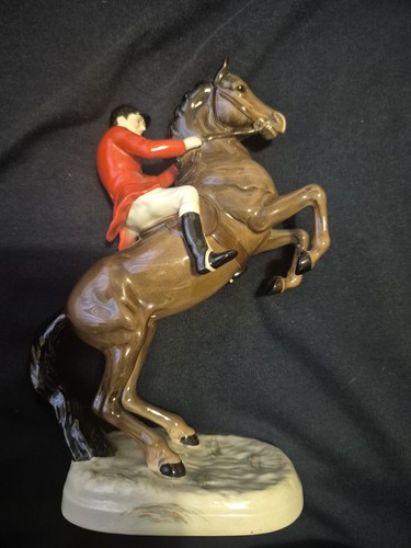 Beswick huntsman rearing - beswick, on