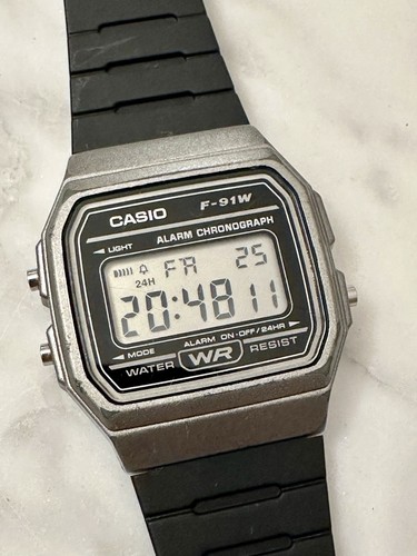 Casio 91w digital wristwatch - casio,