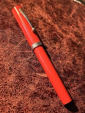 Sheaffer USA Vintage 'No Nonsense' Fountain Pen Red/Chrome Trim Italic Nib