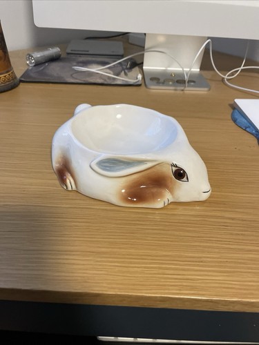 Porcelain rabbit water - porcelain,