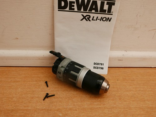 Dewalt n438603 chuck gearbox - dewalt,