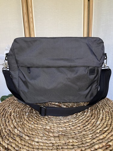 Tripp shoulder messenger bag - tripp,