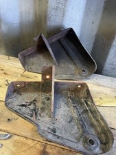 FORD  CORTINA MK1 ESTATE SEAT BACK PLATES ??