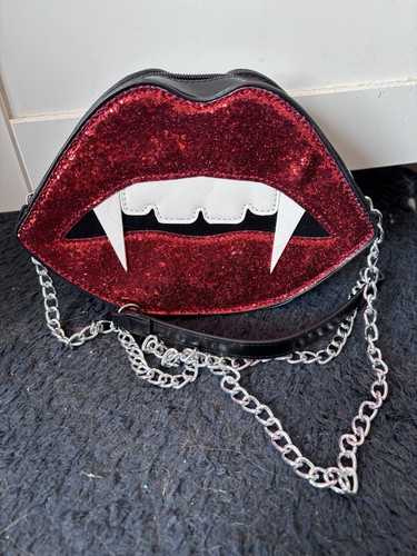Fun vampire themed lip - fun,