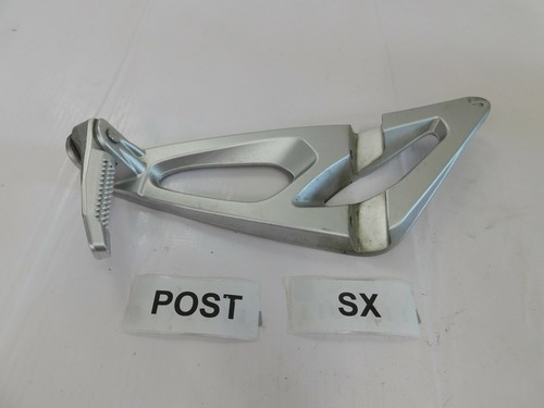 Rear left footrest pedal - rear,