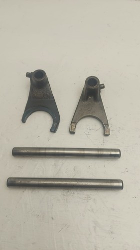 Suzuki 250 gear selector - suzuki,