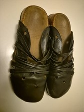 Think! Size 39 Black Slides