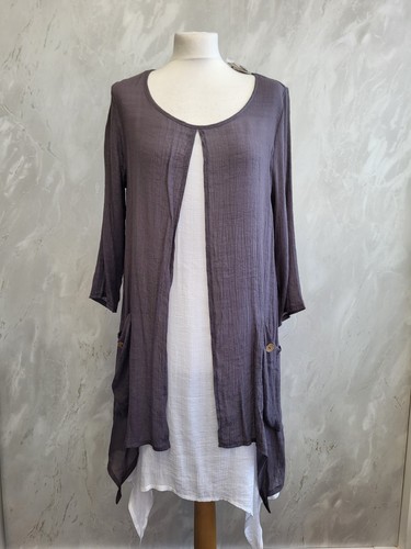 Apricot grey white layered - grey/white,