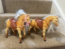 Barbie Horse Tawny Walks and