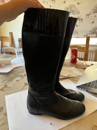 Size 38 black tuffa - size, 5