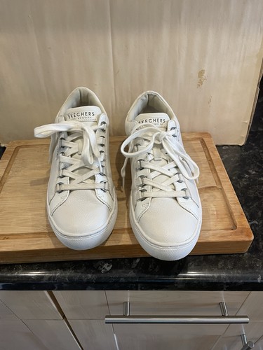 Ladies white skechers los - white,