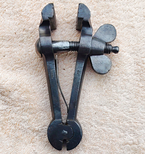 Antique thewlis griffin - antique,