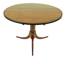 Biedermeier Yew Wood Center