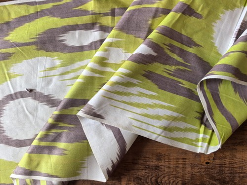 Ikat price metre - by,