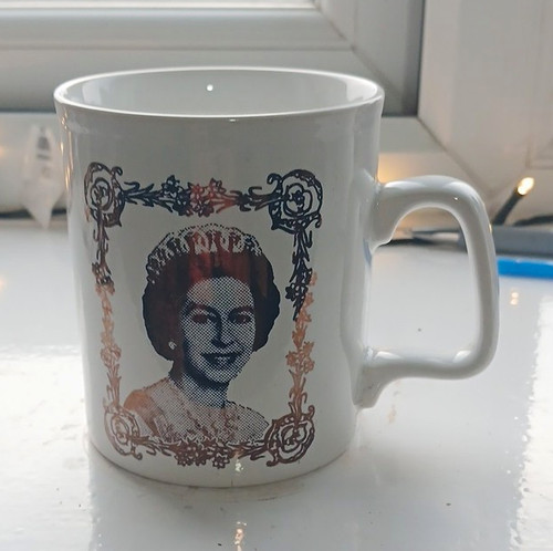 Queen elizabeth silver - queen,