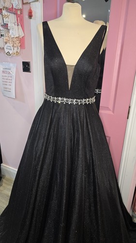 Black ballgown prom - prom, evening