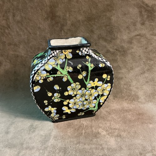 Antique royal doulton - royal, pottery
