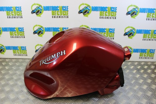 Triumph sprint 1050 petrol - st,