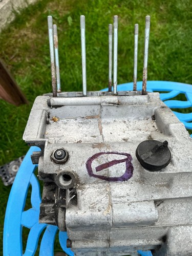 Ycs1 crank cases - crank,