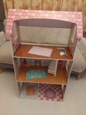 Kidkraft Dolls House