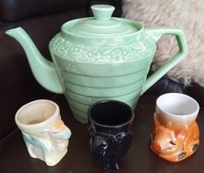 Wade Heath Pottery Burslem Art Deco Tea Pot & 1930s Camel Elephant Pig Egg Cups