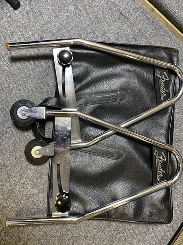 Vintage fender rolling - vintage, stand