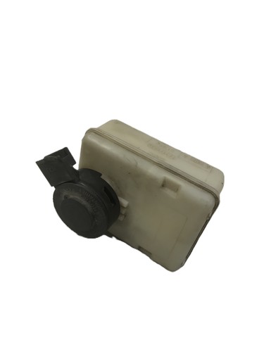 74471206 brake fluid reservoir - brake,
