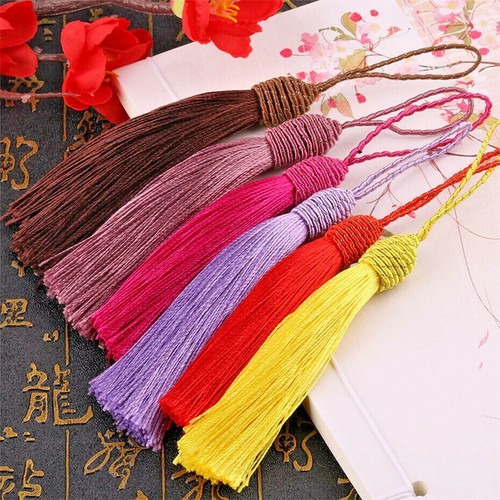 Silk tassel 15cm with loop