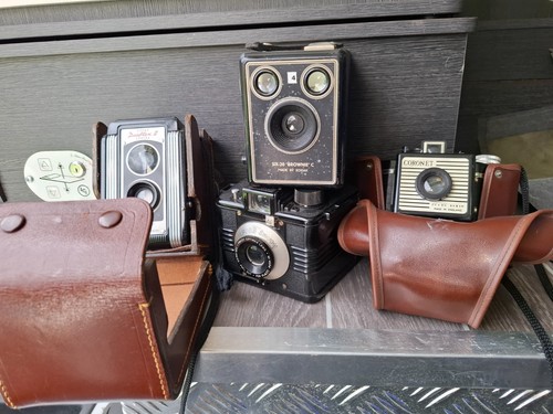 Four vintage cameras - , ilford