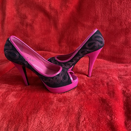 Women size open toed - 35,