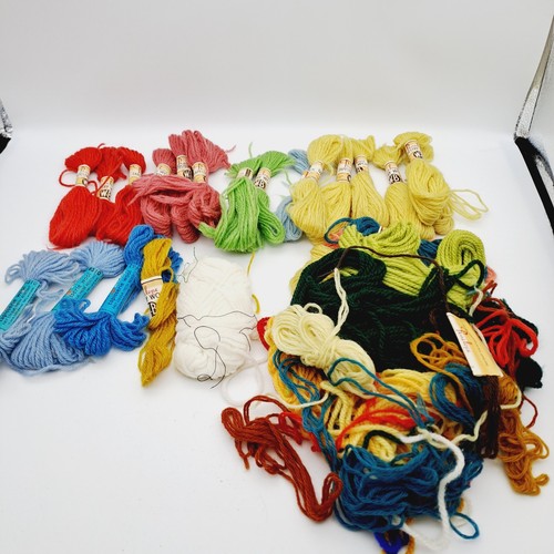 Tapestry wool yarn - , used