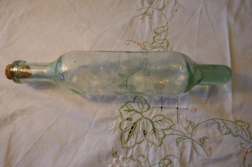 Unusual glass rolling pin - an,