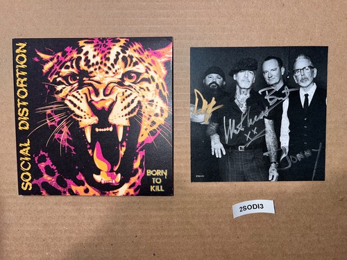 Social distortion signed - social,