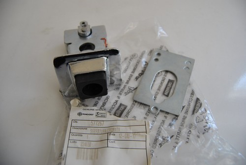 Seat lock piaggio vespa 30 - seat,