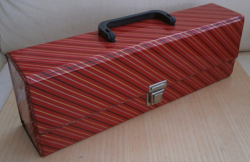 Vintage red pattern cassette - red,