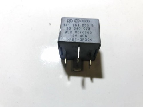 Audi 1999 relay module - audi, a3