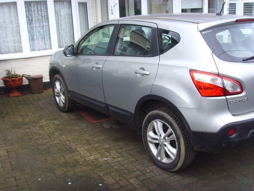 2011 nissan qashqai petrol - 1.6,