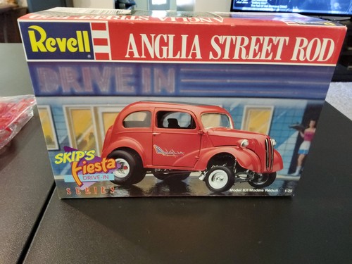 Revell anglia street - -, rod