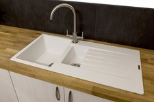 Reginox Harlem15 Kitchen Sink 1.5 Bowl Sink Pure White Granite Reversible Waste