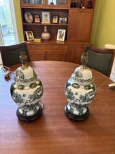Vintage chinese urn table