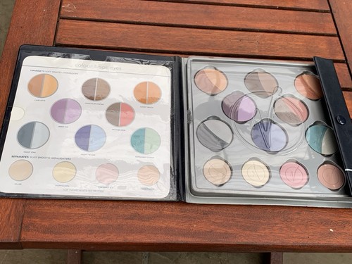 Virgin vie colour book - vie,